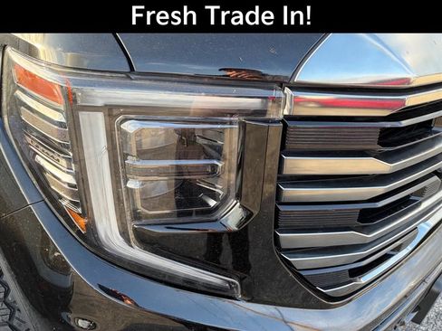 Used 2024 GMC Sierra 1500 AT4 w/ Technology Package image 5