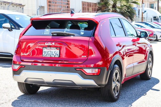 Certified 2025 Kia Niro EX FWD image 9