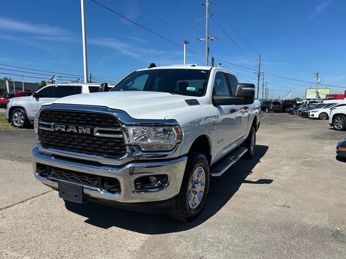 Used 2024 RAM 2500 Big Horn w/ Off Road Package AWD/4WD image 2