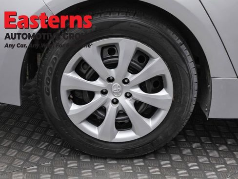 Used 2021 Toyota Corolla LE w/ Protection Package (TMS) FWD image 29