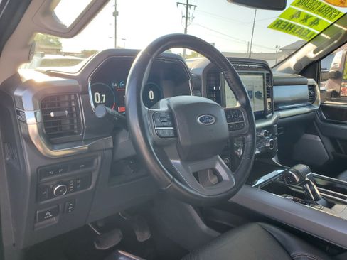 Used 2022 Ford F150 Lariat w/ Max Trailer Tow Package RWD image 14