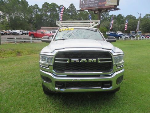 Used 2021 RAM 2500 Tradesman w/ Chrome Appearance Group AWD/4WD image 3