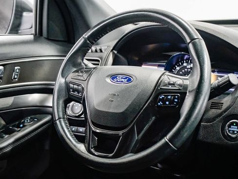 Used 2019 Ford Explorer XLT w/ Equipment Group 202A image 14