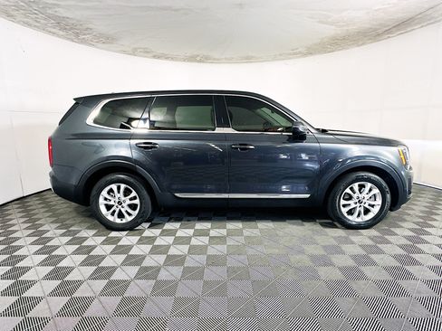 Used 2022 Kia Telluride LX FWD image 2