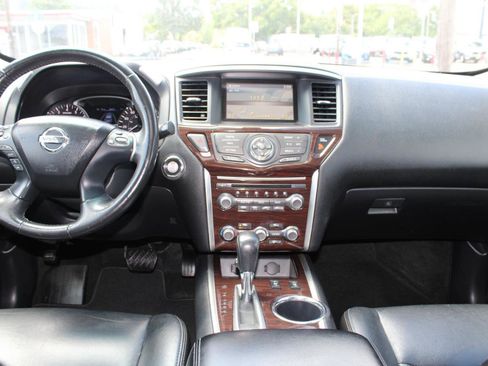 Used 2013 Nissan Pathfinder SL w/ SL Premium Pkg AWD/4WD image 8