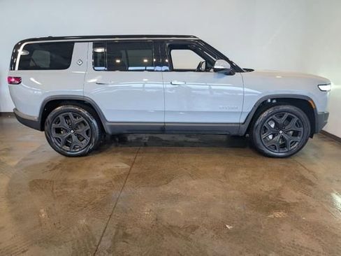 Used 2024 Rivian R1S Adventure image 7