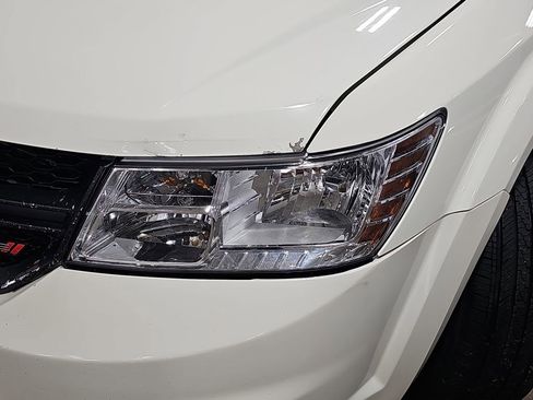 Used 2012 Dodge Journey SXT image 32