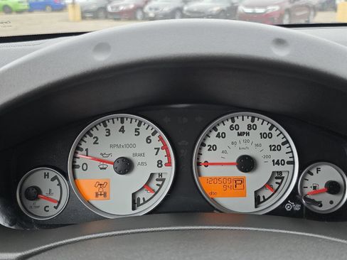 Used 2018 Nissan Frontier PRO-4X image 25