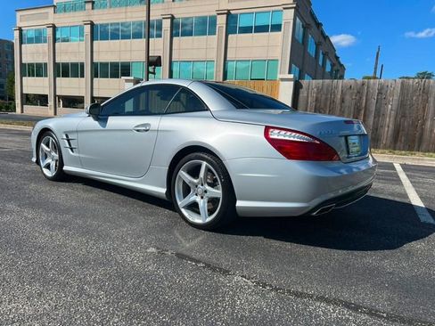 Used 2013 Mercedes-Benz SL 550 image 6