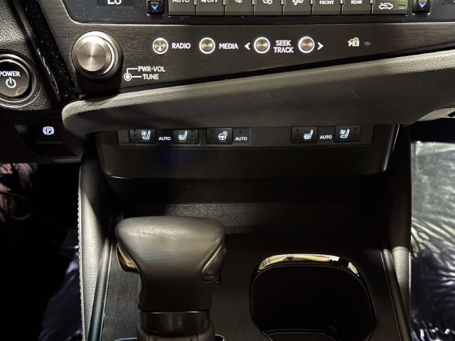 Certified 2025 Lexus ES 300h w/ Premium Package FWD image 19