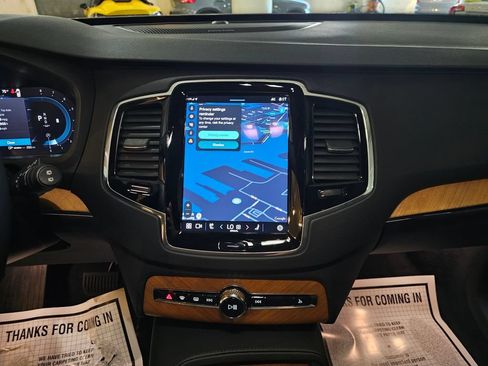 Certified 2023 Volvo XC90 B6 Plus w/ Protection Package AWD/4WD image 24