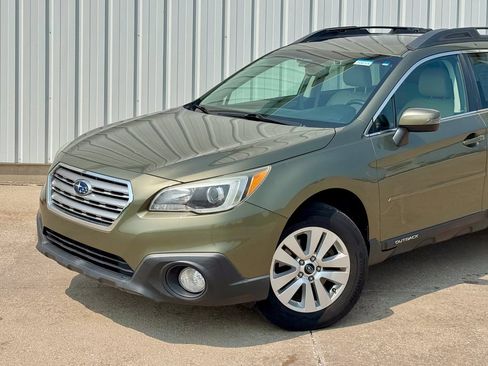 Used 2015 Subaru Outback 2.5i Premium AWD/4WD image 2