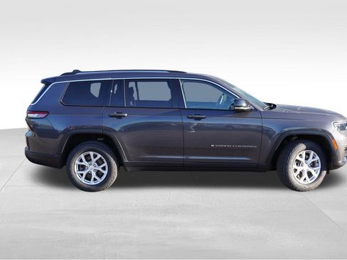 Certified 2023 Jeep Grand Cherokee L Limited w/ Luxury Tech Group II AWD/4WD image 3