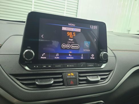 Used 2019 Nissan Altima 2.5 SR AWD/4WD image 32