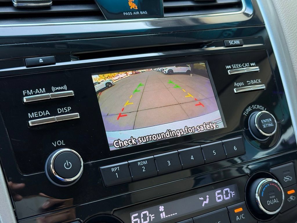 Used 2014 Nissan Altima 2.5 SV FWD image 3