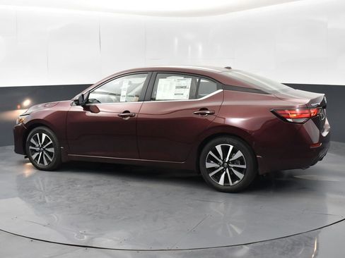 New 2025 Nissan Sentra SV w/ SV Premium Package image 5