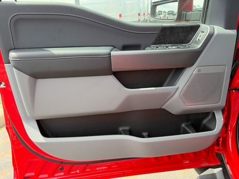 New 2026 Ford F350 4x4 Crew Cab Super Duty image 17