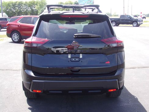 Used 2025 Nissan Rogue SV w/ Rock Creek Premium Package AWD/4WD image 4