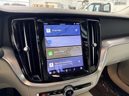 Used 2024 Volvo S60 T8 Core w/ Climate Package image 14