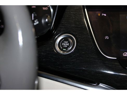 Used 2020 Cadillac XT6 Premium Luxury w/ LPO, Floor Liner Package image 36