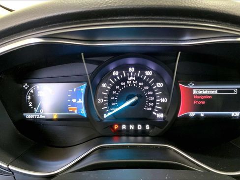 Used 2018 Ford Fusion Titanium FWD image 18