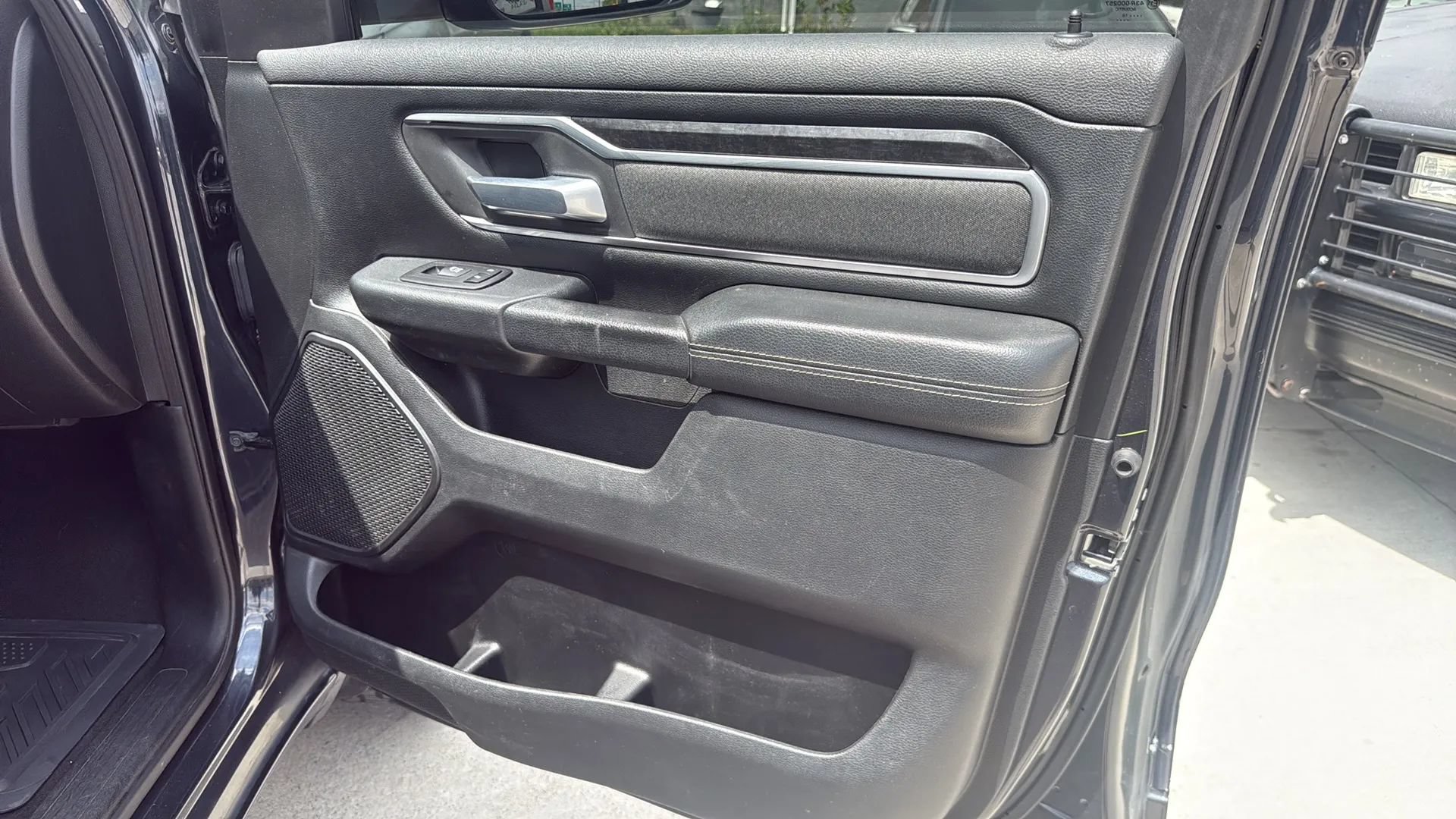 Used 2019 RAM 1500 Big Horn AWD/4WD image 25