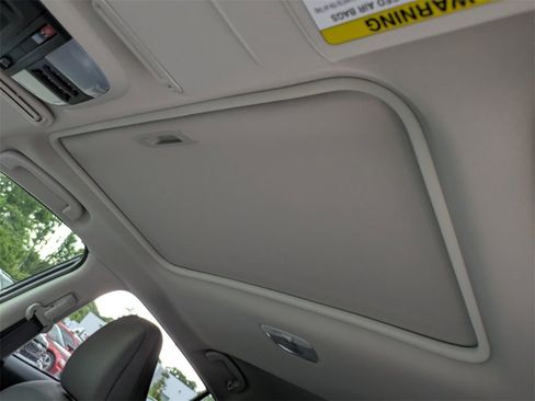 Certified 2025 Subaru Crosstrek 2.0i Premium image 18