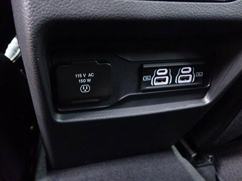 New 2025 Jeep Grand Cherokee Summit image 13