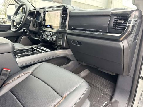 New 2026 Ford F250 Lariat w/ Black Appearance Package AWD/4WD image 15