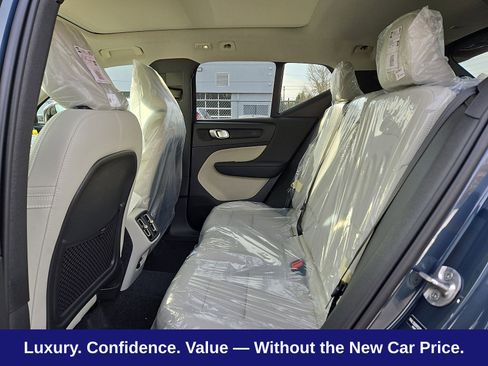Used 2026 Volvo XC40 B5 Plus w/ Protection Package Premier AWD/4WD image 7