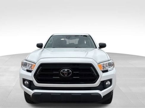 Used 2022 Toyota Tacoma SR5 image 5