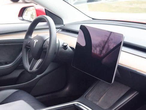 Used 2021 Tesla Model 3 Long Range image 25