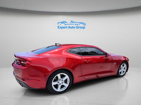 Used 2021 Chevrolet Camaro LT RWD image 7