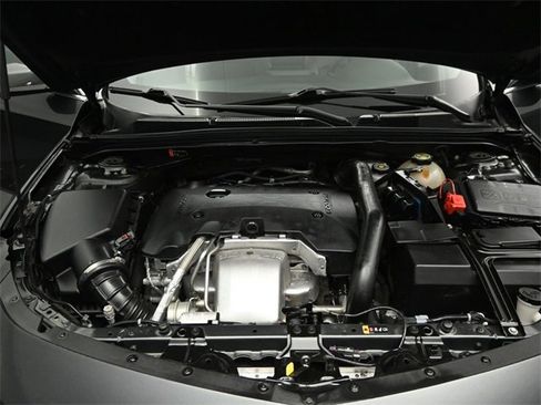 Used 2018 Chevrolet Malibu Premier w/ Premier Sun and Wheel Package image 30