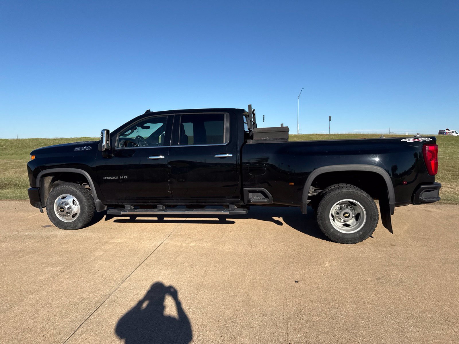 Used 2021 Chevrolet Silverado 3500 High Country AWD/4WD image 6