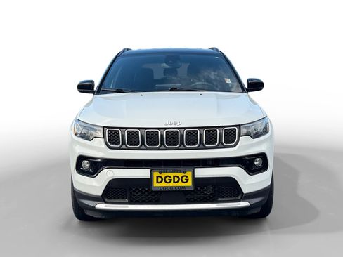 Used 2023 Jeep Compass Limited image 8