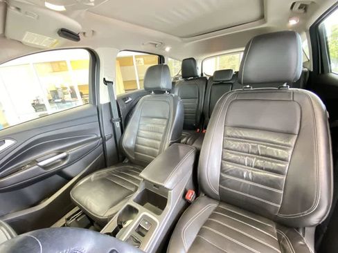 Used 2017 Ford Escape Titanium w/ Equipment Group 301A AWD/4WD image 14