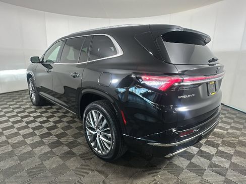 Used 2025 Buick Enclave Avenir w/ Trailering Package, 5000 lbs. FWD image 5