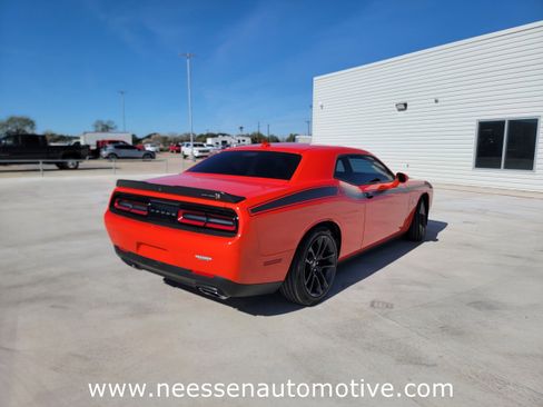 Used 2022 Dodge Challenger R/T Scat Pack image 7