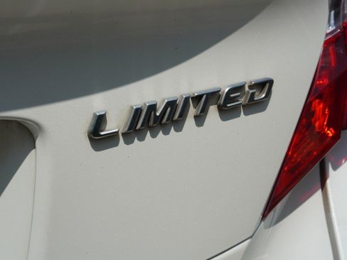 Used 2020 Toyota C-HR Limited FWD image 10