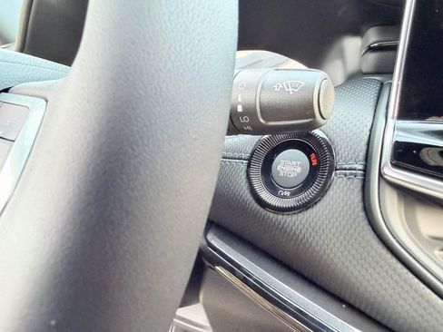 New 2026 Jeep Compass Latitude image 19