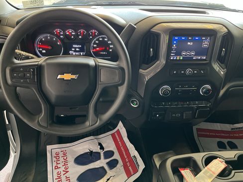 Used 2024 Chevrolet Silverado 2500 W/T AWD/4WD image 14