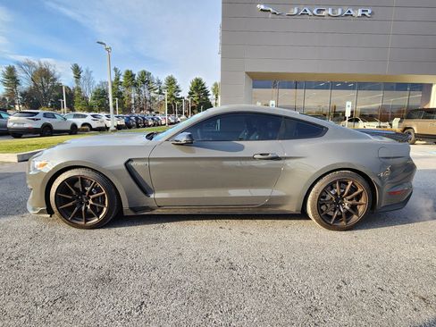 Used 2018 Ford Mustang Shelby GT350 w/ Electronics Package image 5