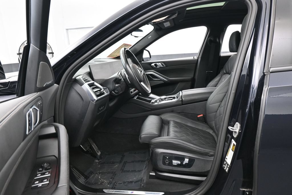 Used 2026 BMW X6 xDrive40i AWD/4WD image 11
