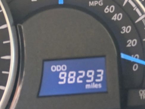 Used 2014 Toyota Camry XLE w/ Leather Package image 17