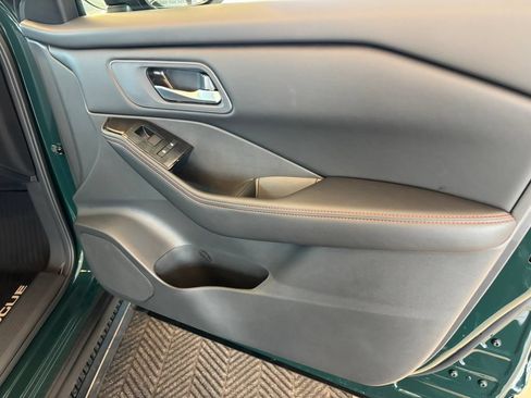 New 2026 Nissan Rogue SV AWD/4WD image 23