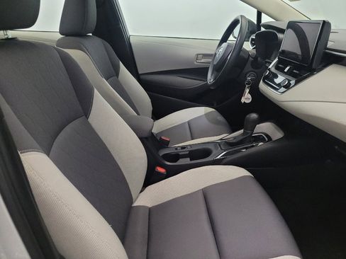 Used 2023 Toyota Corolla LE image 21