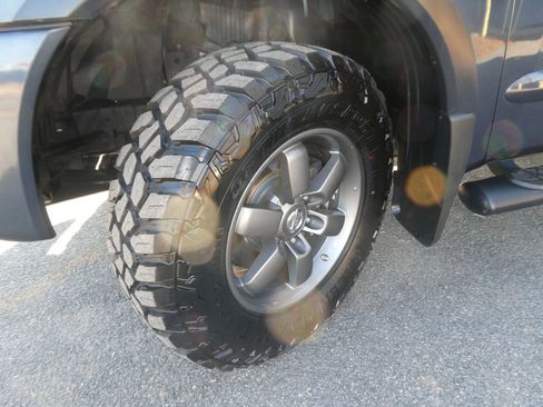 Used 2015 Nissan Titan PRO-4X w/ Pro-4x Luxury Package image 30