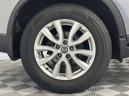 Used 2019 Nissan Rogue S w/ Special Edition Package image 34