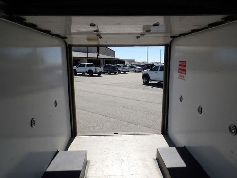 Used 2022 Ford Transit 350 DRW RWD image 42